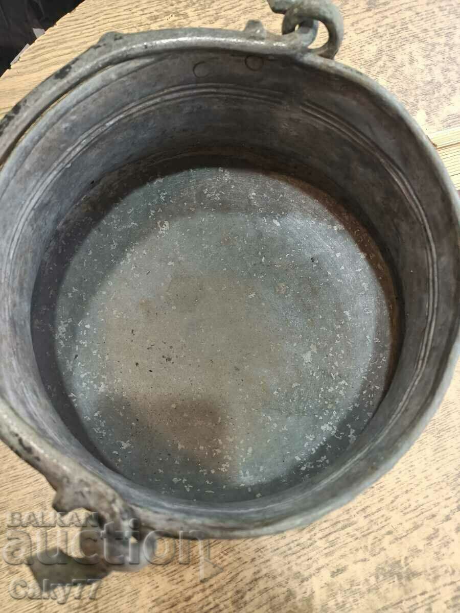 Copper cauldron, mint