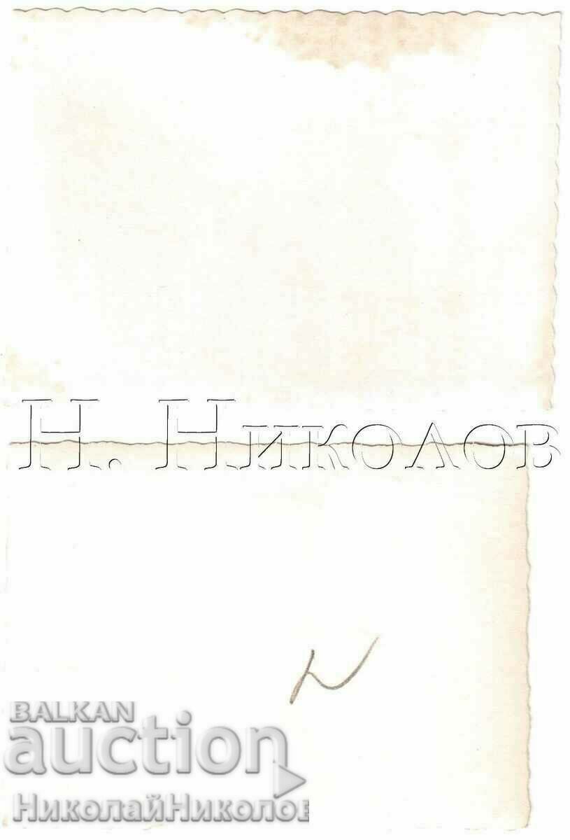 2x SMALL OLD PHOTOS MOTOR MOTORS G308 with price 5.00 BGN | € 2.56 2x SMALL OLD PHOTOS MOTOR MOTORS G308 with price 5.00 BGN | € 2.56