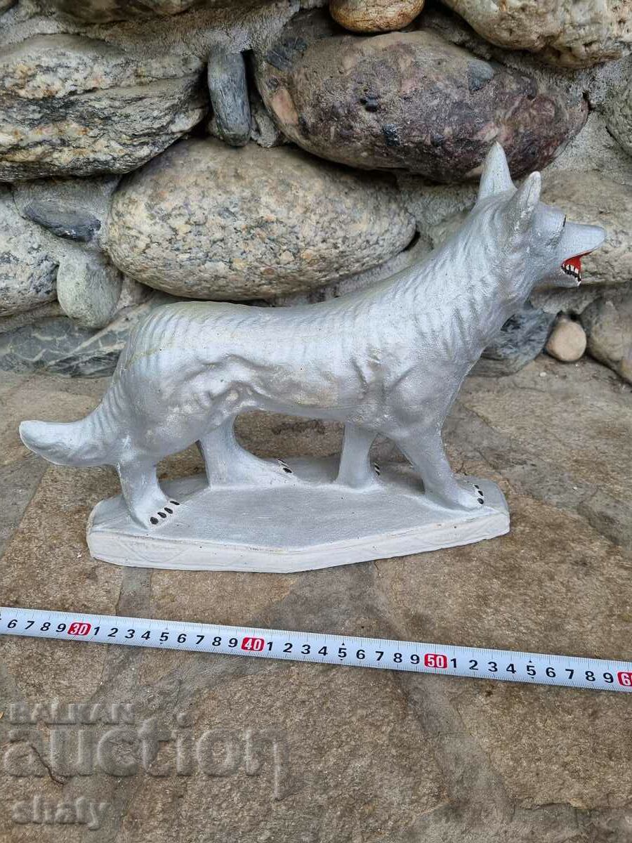 Auction  Wolf. Ceramics. Figure