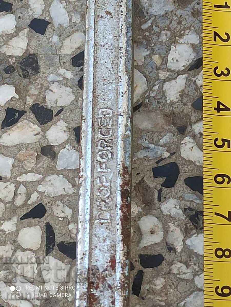 Pipe wrench 20/22 with price 14.00 BGN | € 7.16