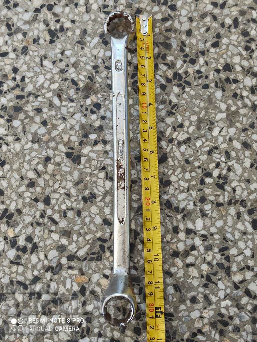 Delivery of Gedore 21/ 23 pipe wrench Delivery of Gedore 21/ 23 pipe wrench
