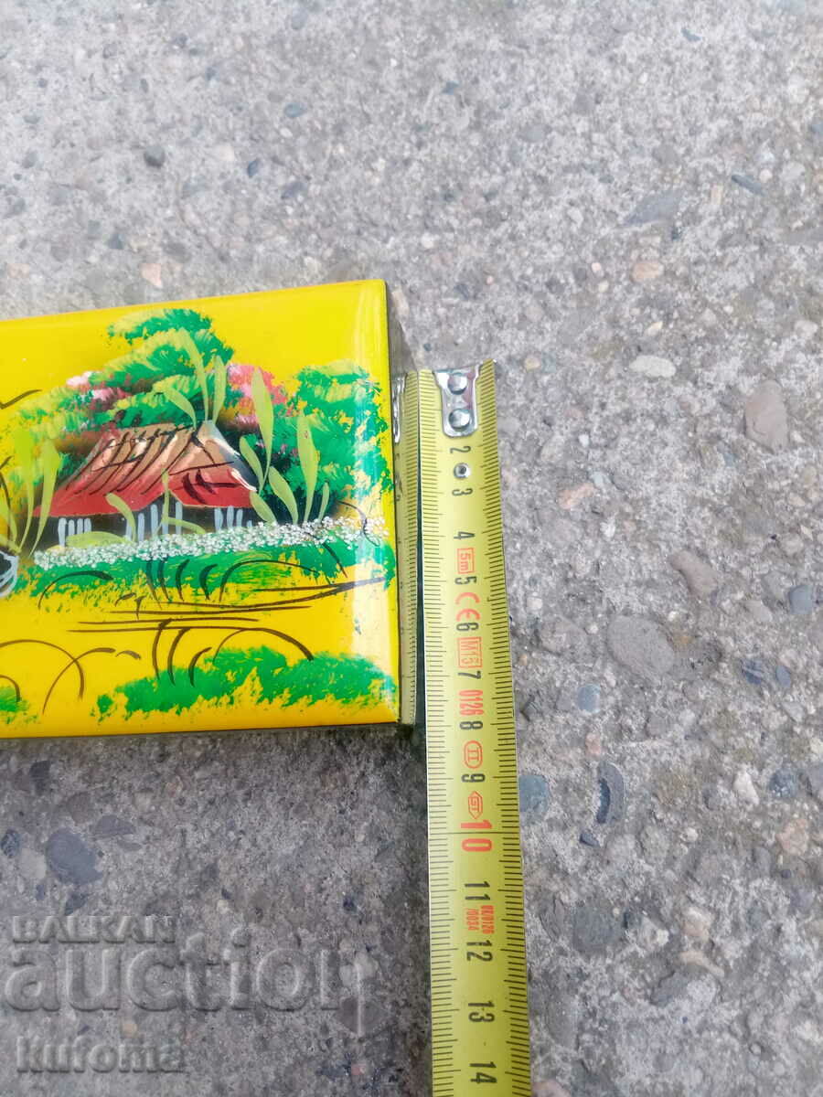 Auction  Jewelry Box