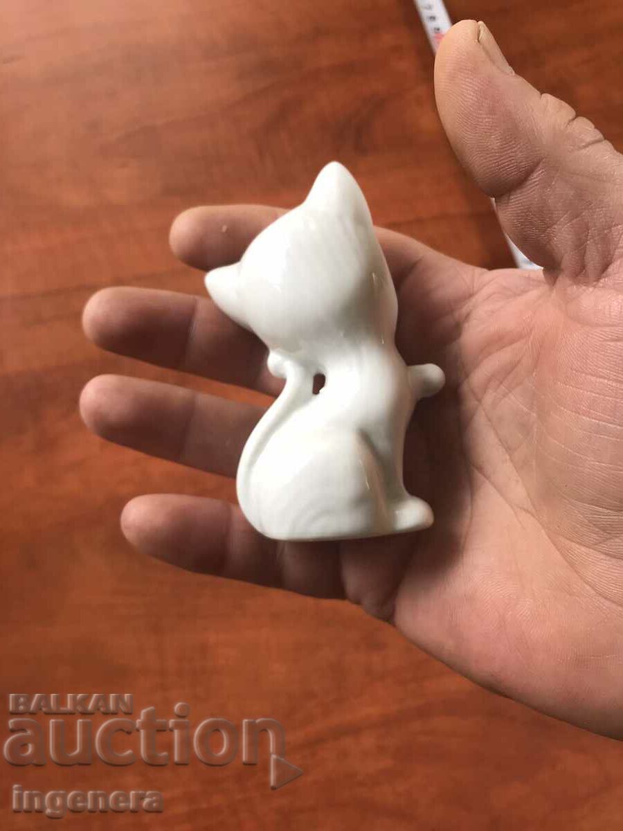 PORCELAIN FIGURE STATUETTE KITTEN CAT with price 16.00 BGN | € 8.18