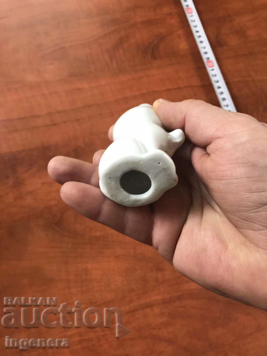 Auction  PORCELAIN FIGURE STATUETTE KITTEN CAT