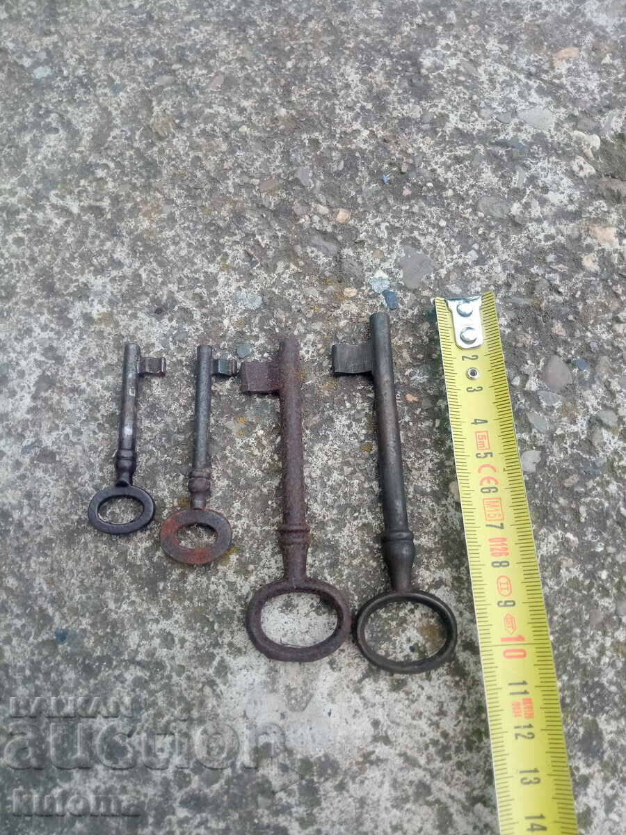 Auction Old keys Auction Old keys