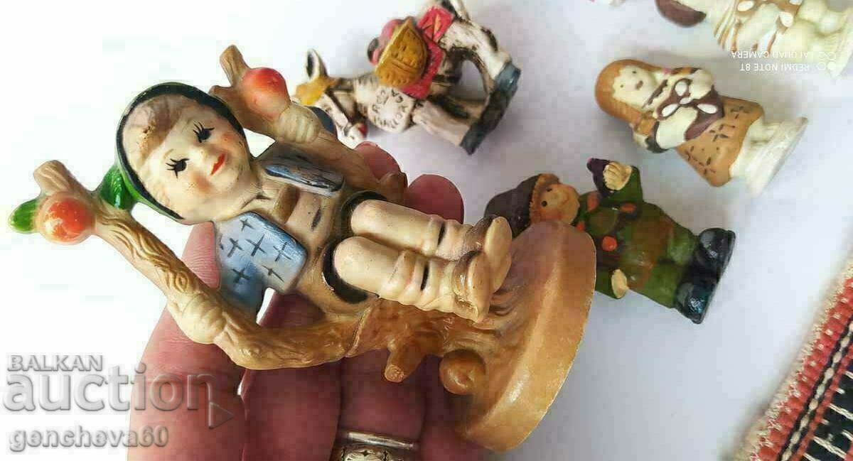 Ceramic whistle and various figurines with price 15.00 BGN | € 7.67 Ceramic whistle and various figurines with price 15.00 BGN | € 7.67