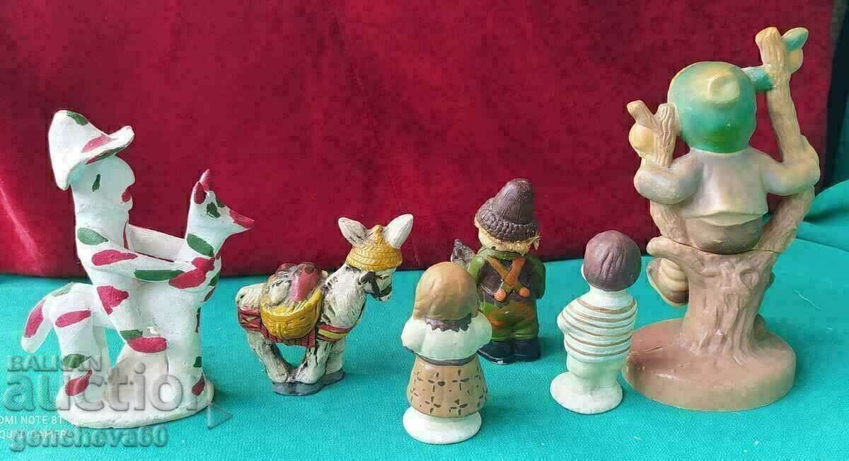 Delivery of Ceramic whistle and various figurines