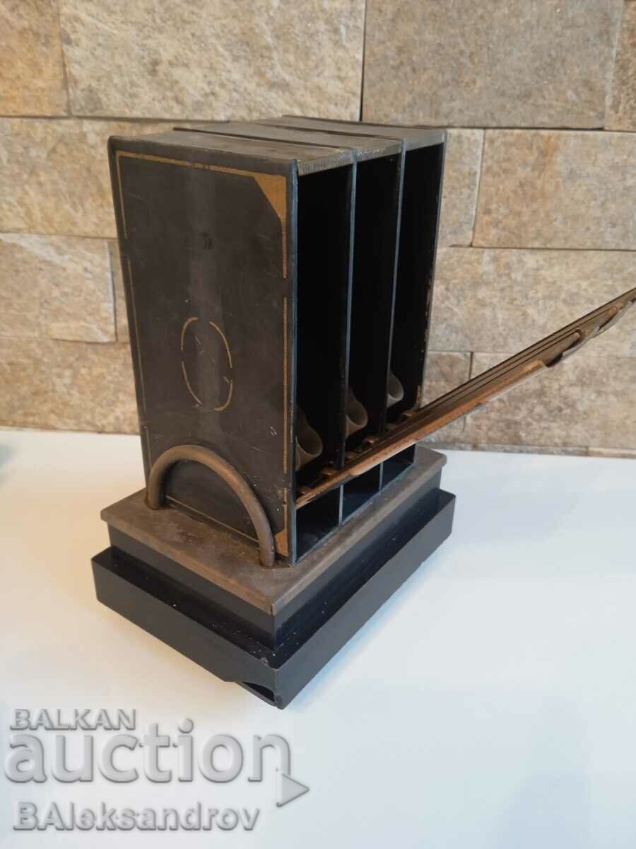 Delivery of Old soviet cigarette box