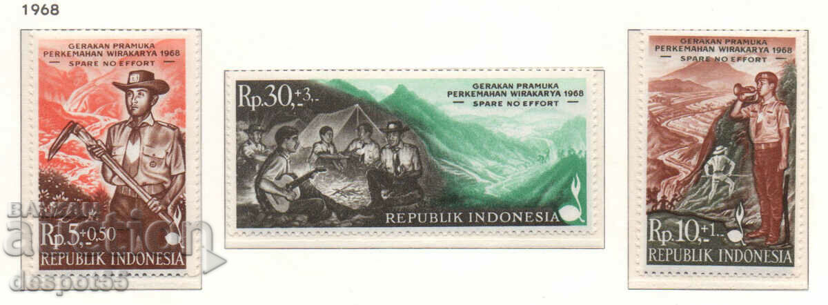 1968. Indonezia. Tabăra de cercetăși „Wirakarya”.