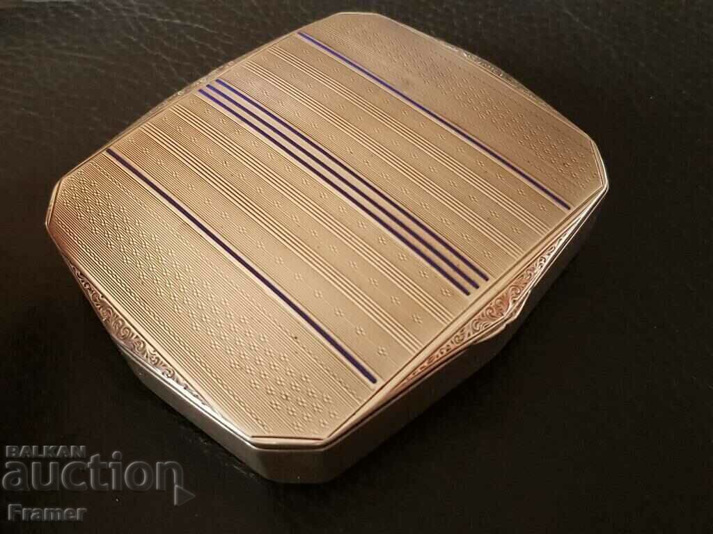 Silver enamel silver Art Deco snuff box with silver box with price 640.00 BGN | € 327.23 Silver enamel silver Art Deco snuff box with silver box with price 640.00 BGN | € 327.23