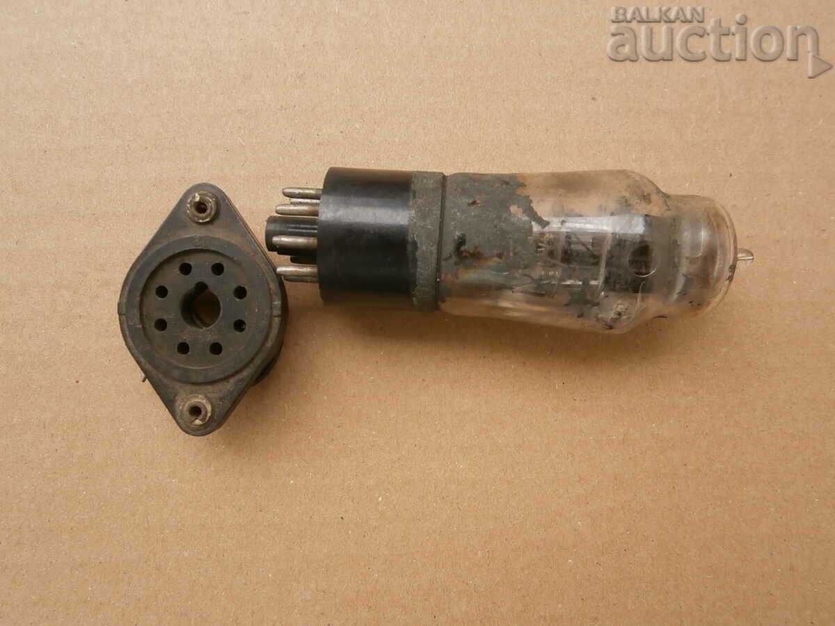 Auction old radio lamp Auction old radio lamp