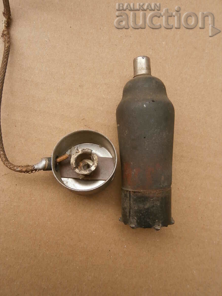 old radio lamp with price 21.00 BGN | € 10.74 old radio lamp with price 21.00 BGN | € 10.74