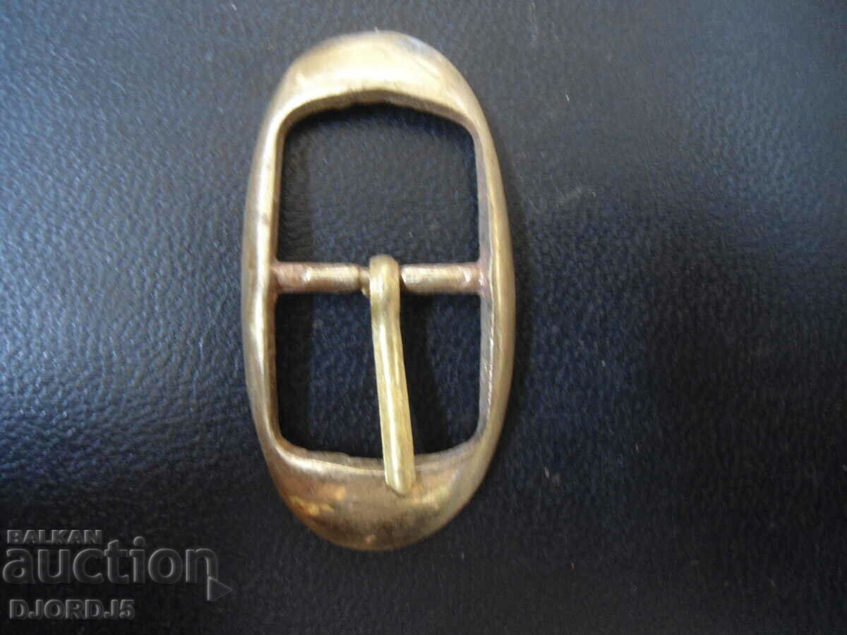 Old metal buckles, 8 pieces with price 3.00 BGN | € 1.53