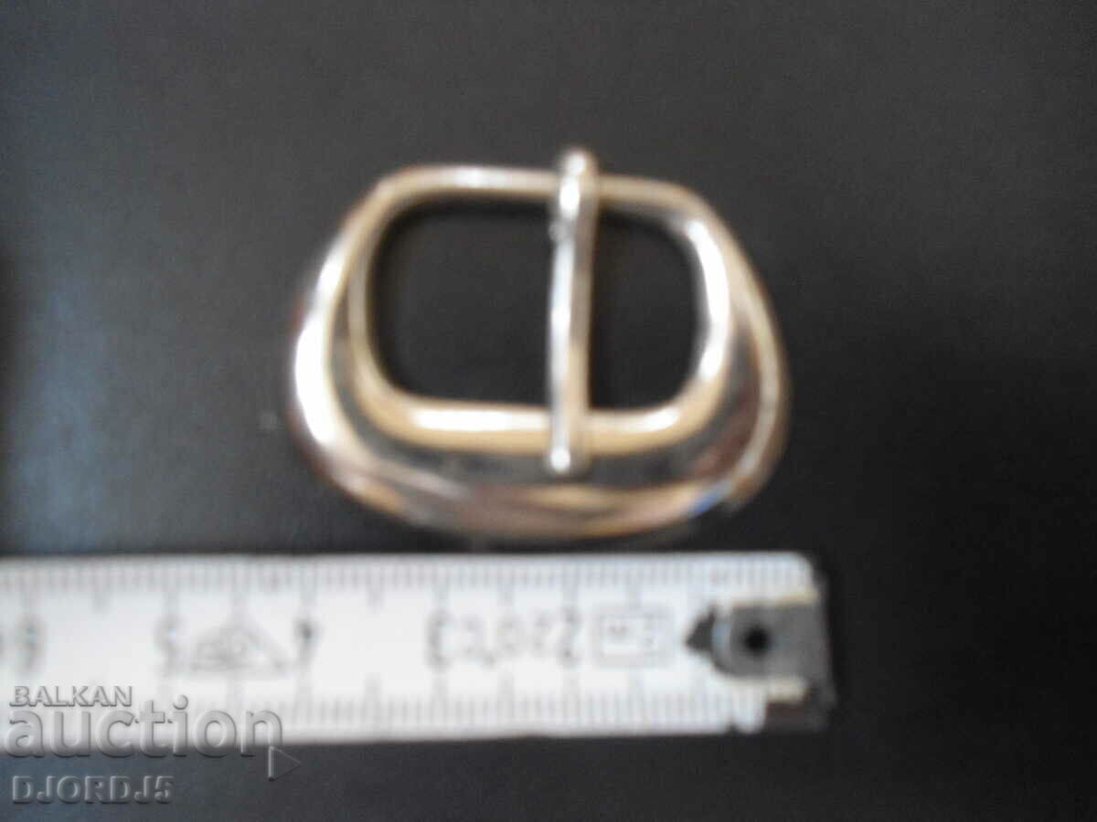 Auction  Old metal buckles, 6 pieces