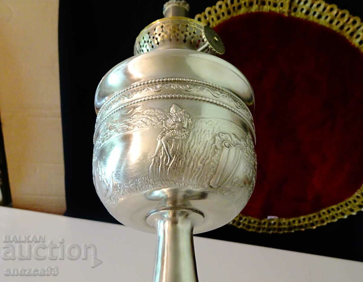 Livrarea Lampă cu gaz Kosmos Brenner cu pictură Lorelei, cositorită Livrarea Lampă cu gaz Kosmos Brenner cu pictură Lorelei, cositorită