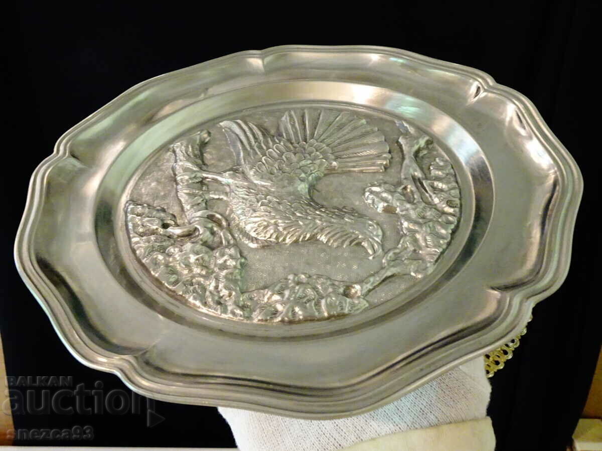 Δημοπρασία Πάνελ, τσίγκινη πλάκα τοίχου με ανάγλυφη καπαρκαλιά. Δημοπρασία Πάνελ, τσίγκινη πλάκα τοίχου με ανάγλυφη καπαρκαλιά.