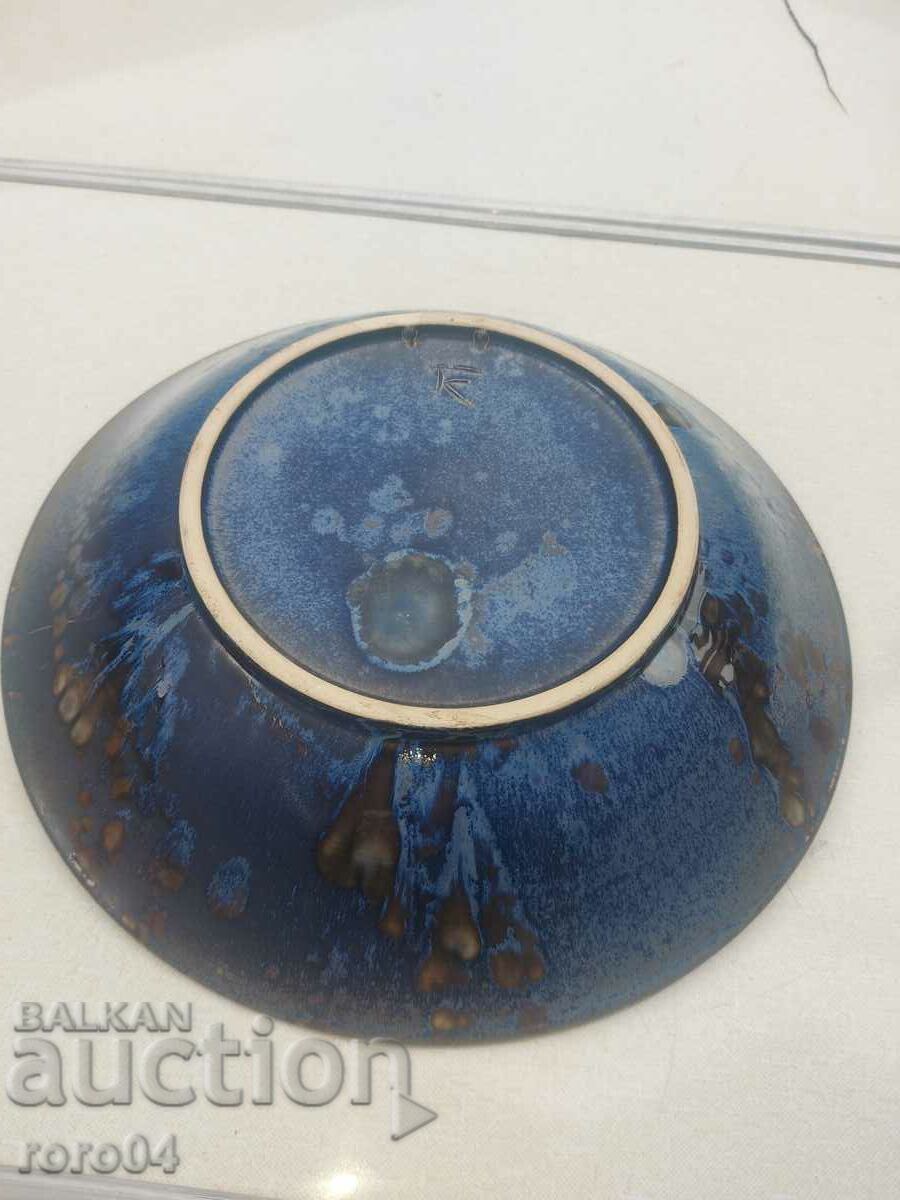 Auction CERAMIC PLATE - AUTHOR Auction CERAMIC PLATE - AUTHOR