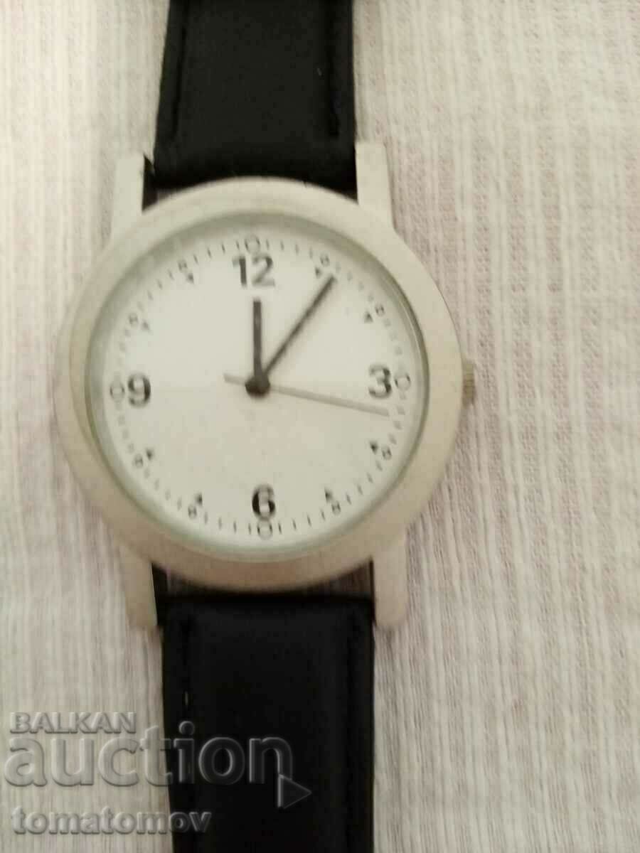 Clock works, new. - 5 Clock works, new. - 5