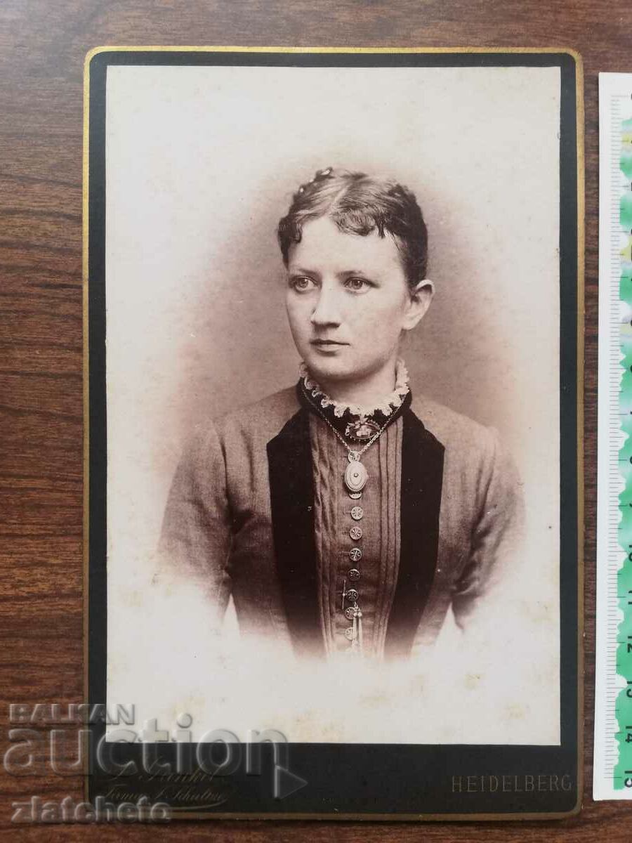 Old photo cardboard with price 10.00 BGN | € 5.11 Old photo cardboard with price 10.00 BGN | € 5.11