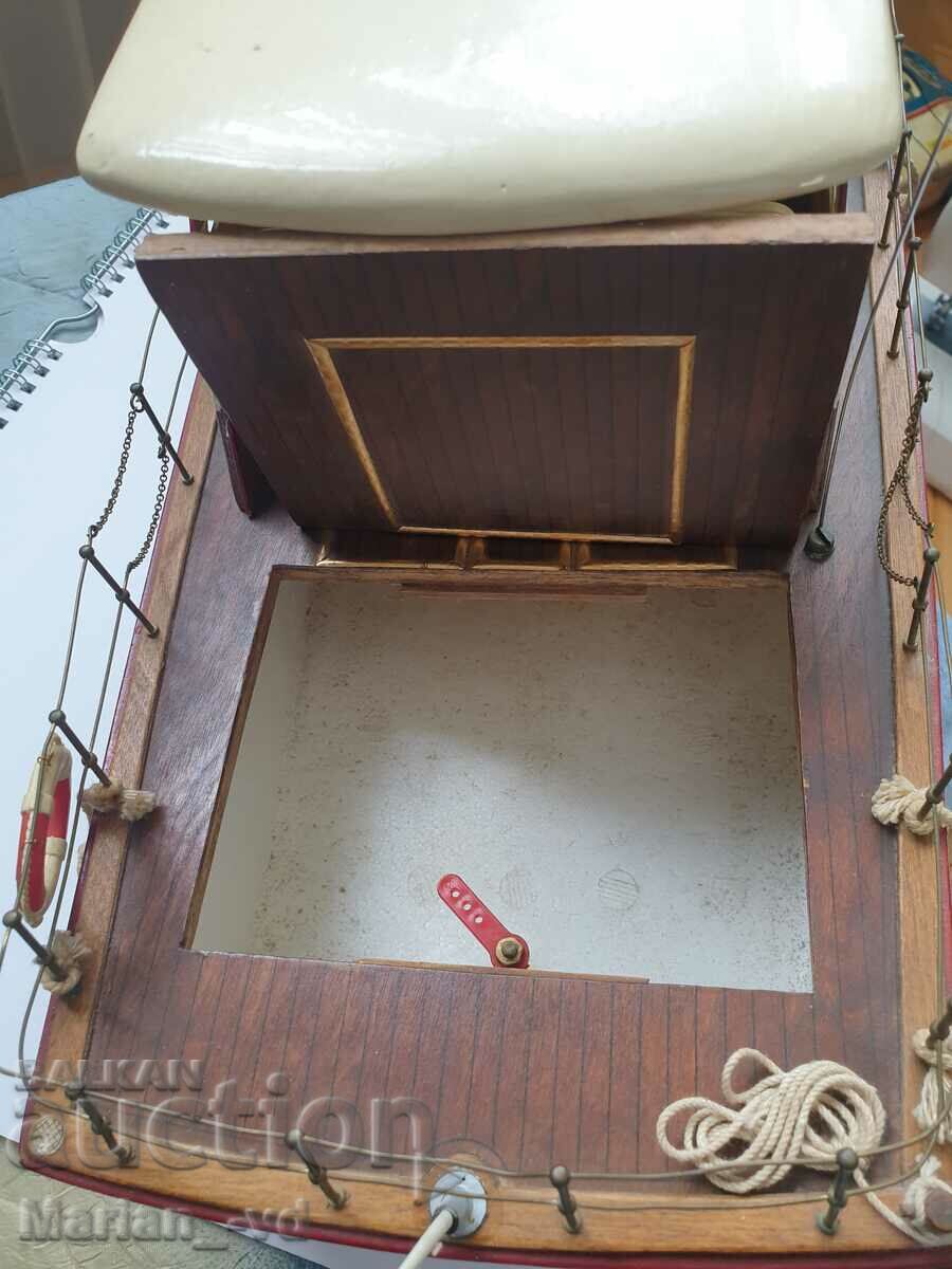 Model ship Constellation 1966 - 5 Model ship Constellation 1966 - 5