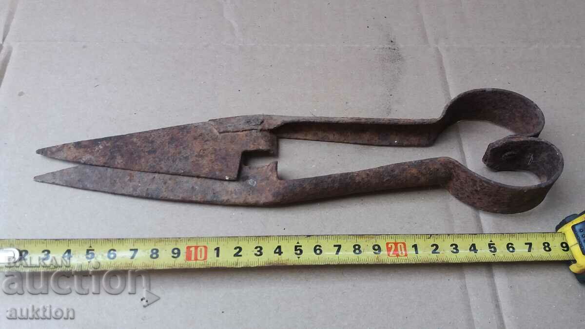 Delivery of OLD HANGER FOR SHEEPING SHEEP Delivery of OLD HANGER FOR SHEEPING SHEEP