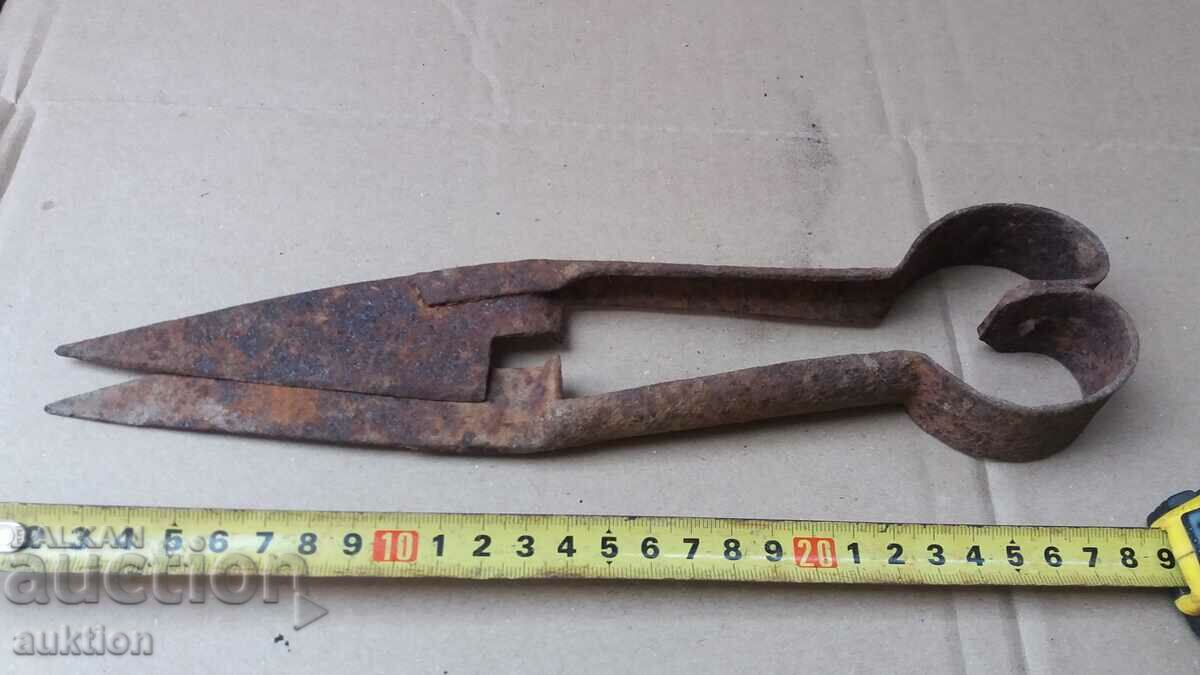 OLD HANGER FOR SHEEPING SHEEP - 7 OLD HANGER FOR SHEEPING SHEEP - 7