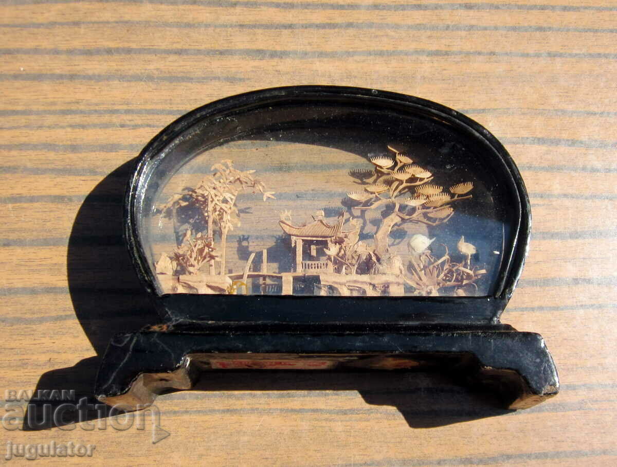 παλιό χειροποίητο διόραμα από ξύλο φελλού με τιμή 30.00 BGN | € 15.34