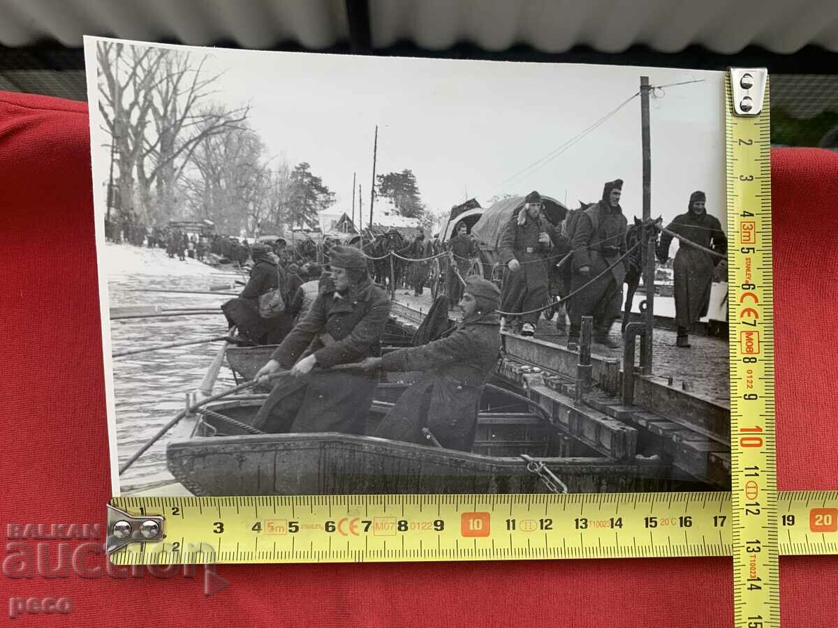 WWI 1944-45 Bulgarian military units Pontoneri with price 50.00 BGN | € 25.56 WWI 1944-45 Bulgarian military units Pontoneri with price 50.00 BGN | € 25.56