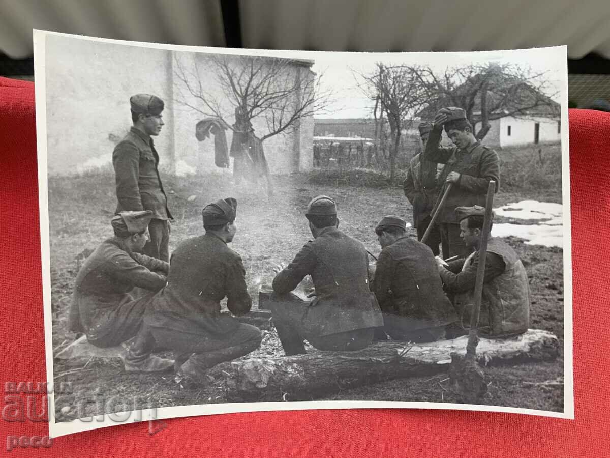 WWII 1944-45 Bulgarian military units By the fire