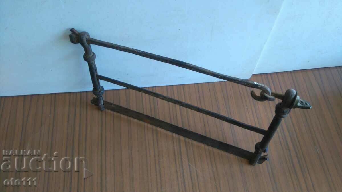 Delivery of OLD FORGED SAW BOW SAW BEACH Delivery of OLD FORGED SAW BOW SAW BEACH