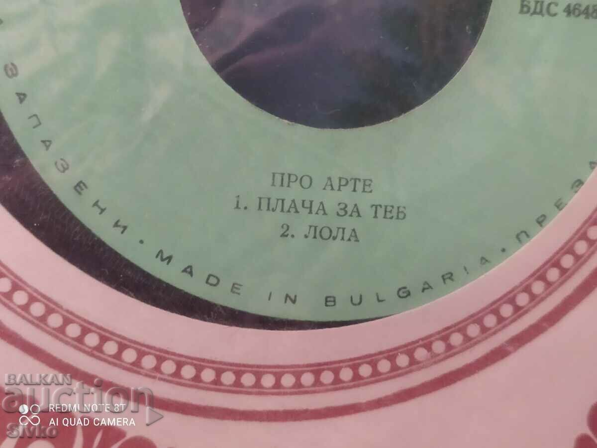 Delivery of Pro Arte Turntable Delivery of Pro Arte Turntable