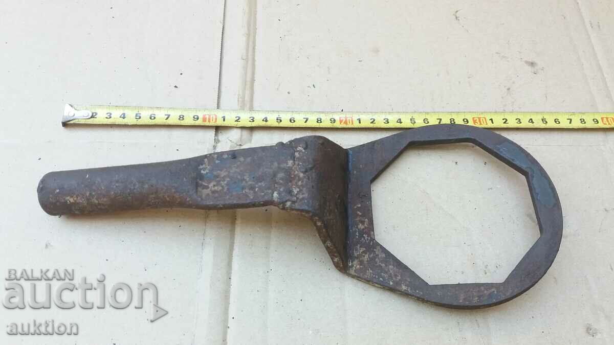 MASSIVE LARGE WRENCH - MILITARY with price 3.99 BGN | € 2.04 MASSIVE LARGE WRENCH - MILITARY with price 3.99 BGN | € 2.04