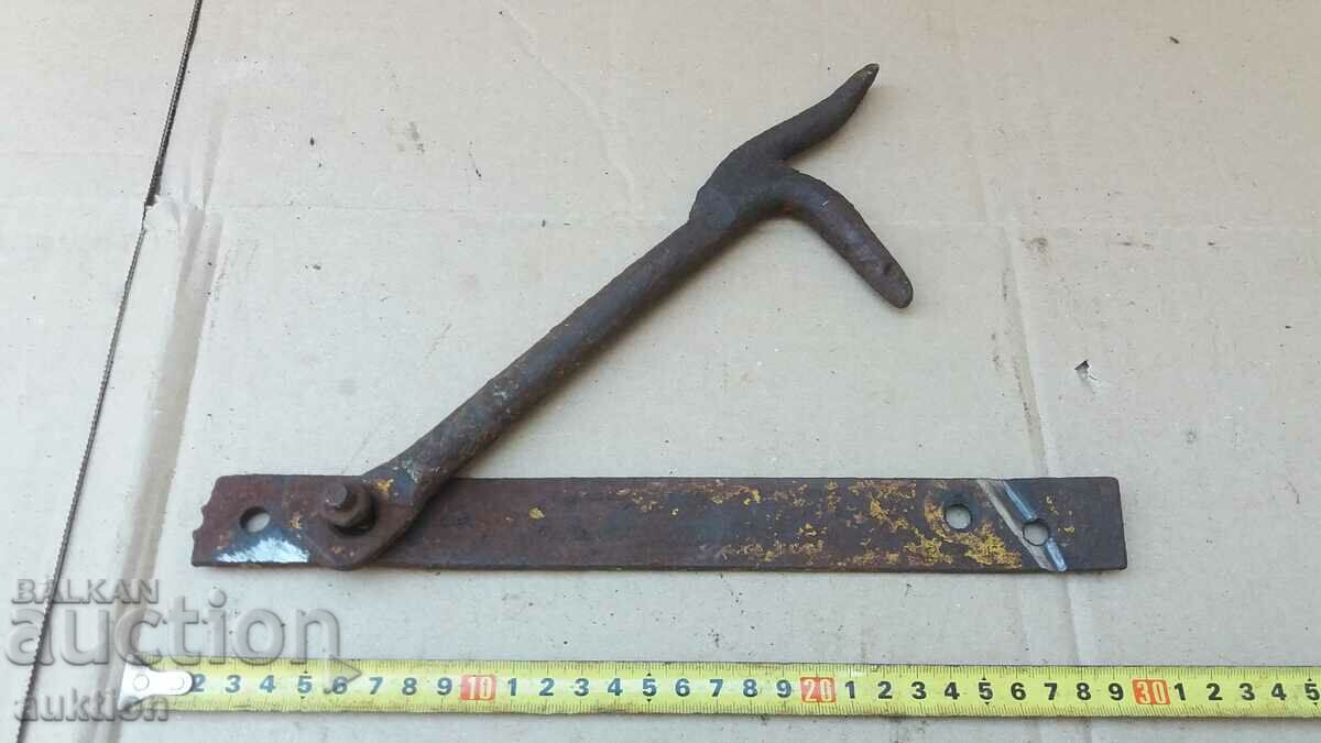 Delivery of MASSIVE GATE LOCK Delivery of MASSIVE GATE LOCK