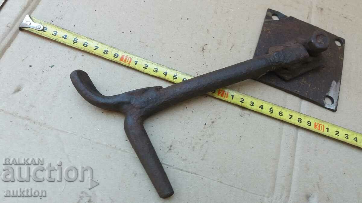 OLD SOLID LOCK - 5 OLD SOLID LOCK - 5