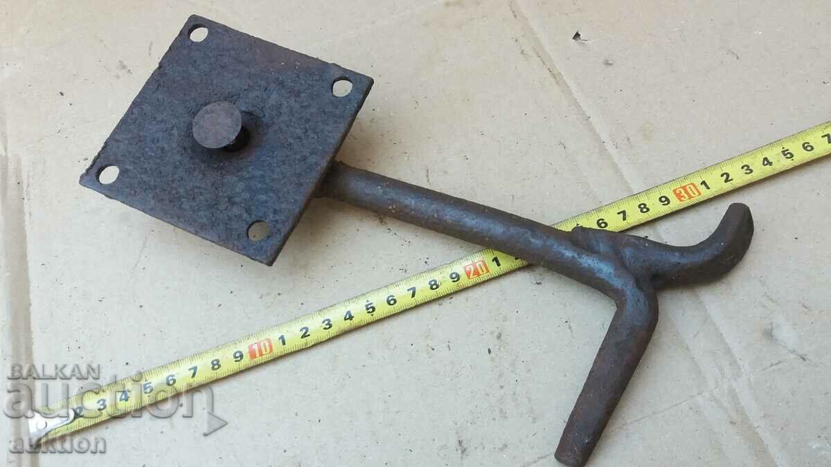 OLD SOLID LOCK - 7 OLD SOLID LOCK - 7