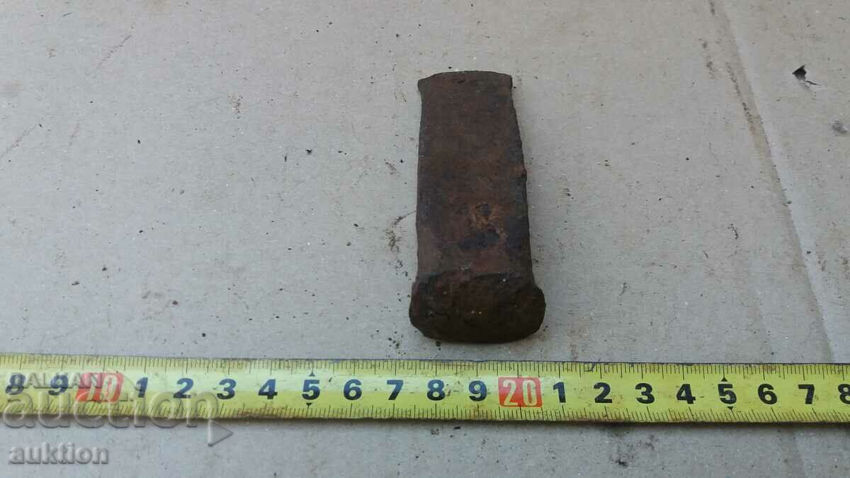 OLD DAGGER, WEDGE, CUTTER - 5 OLD DAGGER, WEDGE, CUTTER - 5