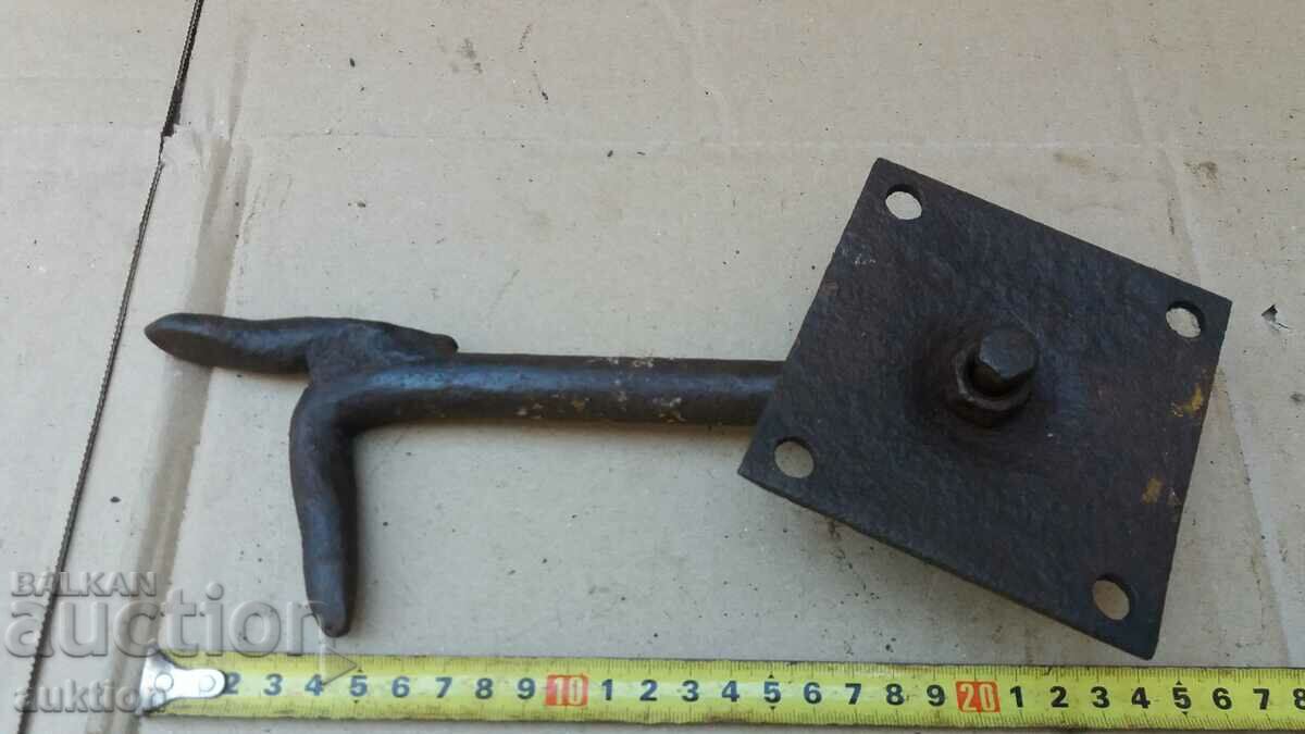 OLD SOLID GATE LOCK - 7 OLD SOLID GATE LOCK - 7