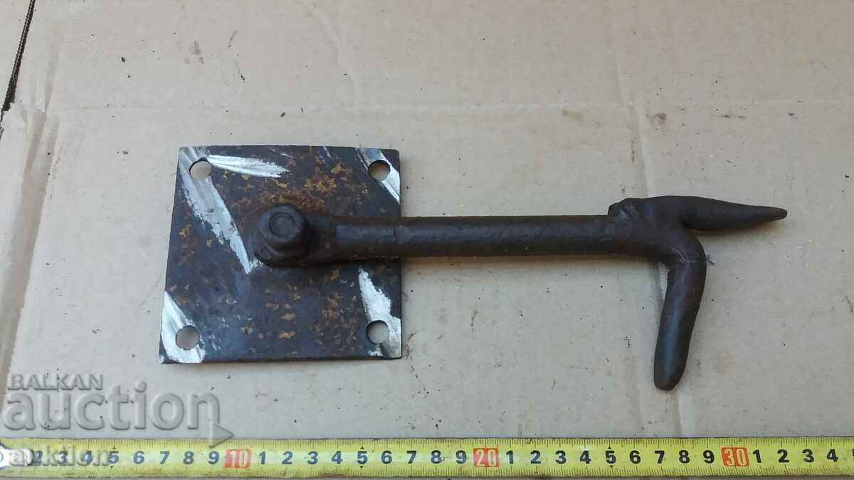 OLD SOLID GATE LOCK