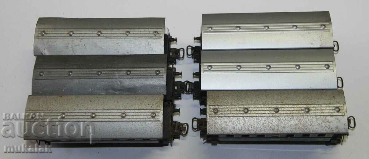 MARKLIN HO 1/87 PASSENGER WAGON TRAIN TRAIN RAILWAY 6 PCS with price 60.00 BGN | € 30.68 MARKLIN HO 1/87 PASSENGER WAGON TRAIN TRAIN RAILWAY 6 PCS with price 60.00 BGN | € 30.68