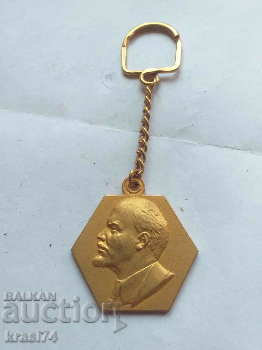 Breloc Lenin placat cu aur