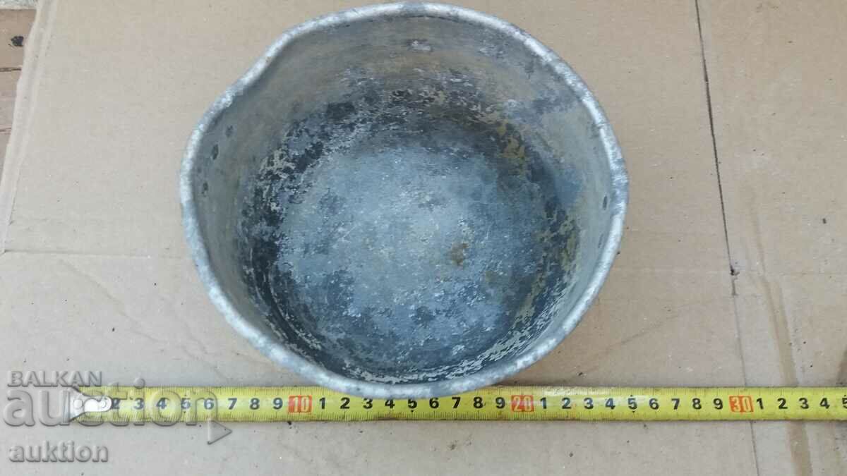 Delivery of OLD MILITARY CAN, FOOD PAN Delivery of OLD MILITARY CAN, FOOD PAN