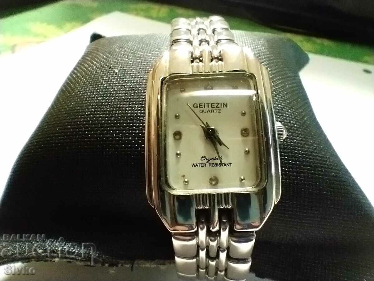 GEITEZIN waterproof watch with price 4.99 BGN | € 2.55 GEITEZIN waterproof watch with price 4.99 BGN | € 2.55