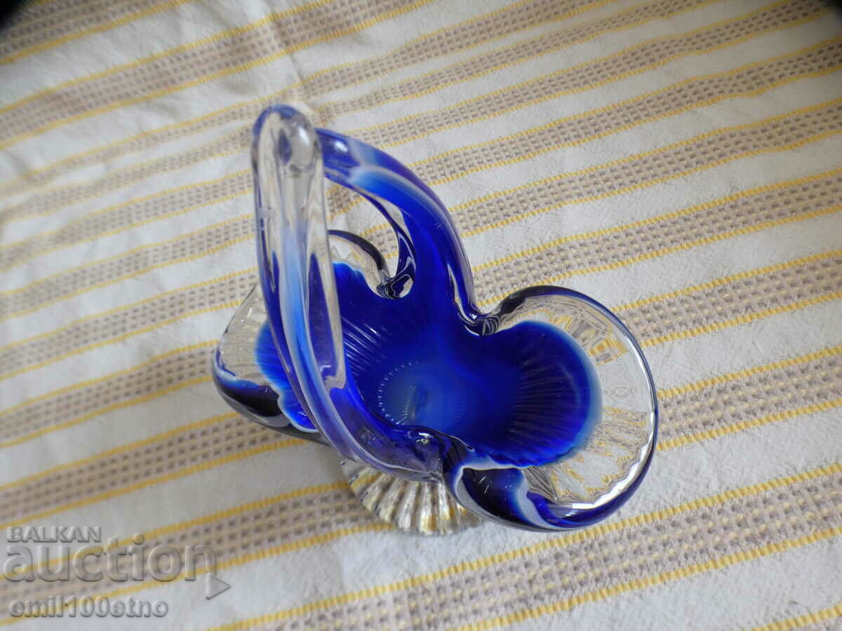 Delivery of Handmade candy box - Murano glass basket Delivery of Handmade candy box - Murano glass basket