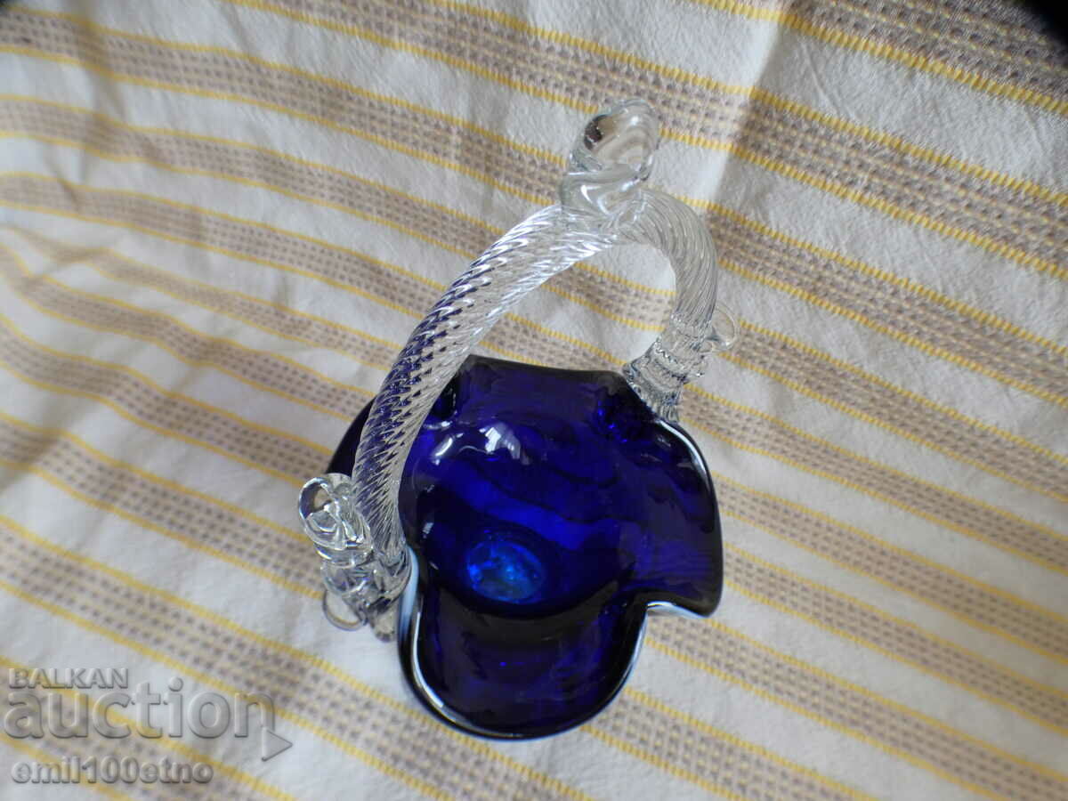 Delivery of Handmade candy box - Murano glass basket