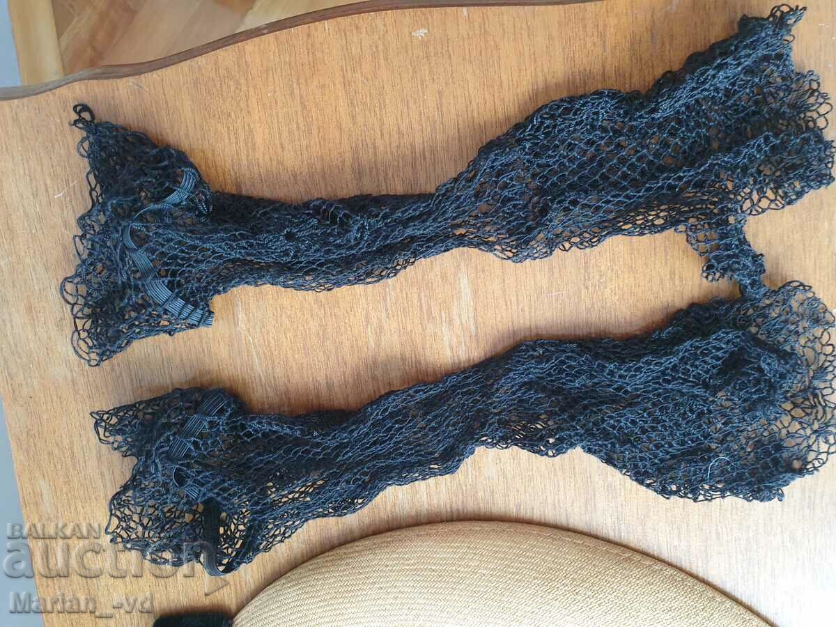 Old vintage hat with old knitted gloves with price 40.00 BGN | € 20.45 Old vintage hat with old knitted gloves with price 40.00 BGN | € 20.45