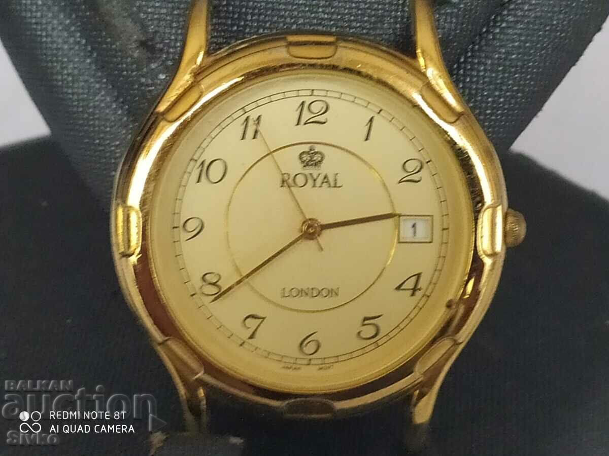 Часовник ROYAL LONDON позлата