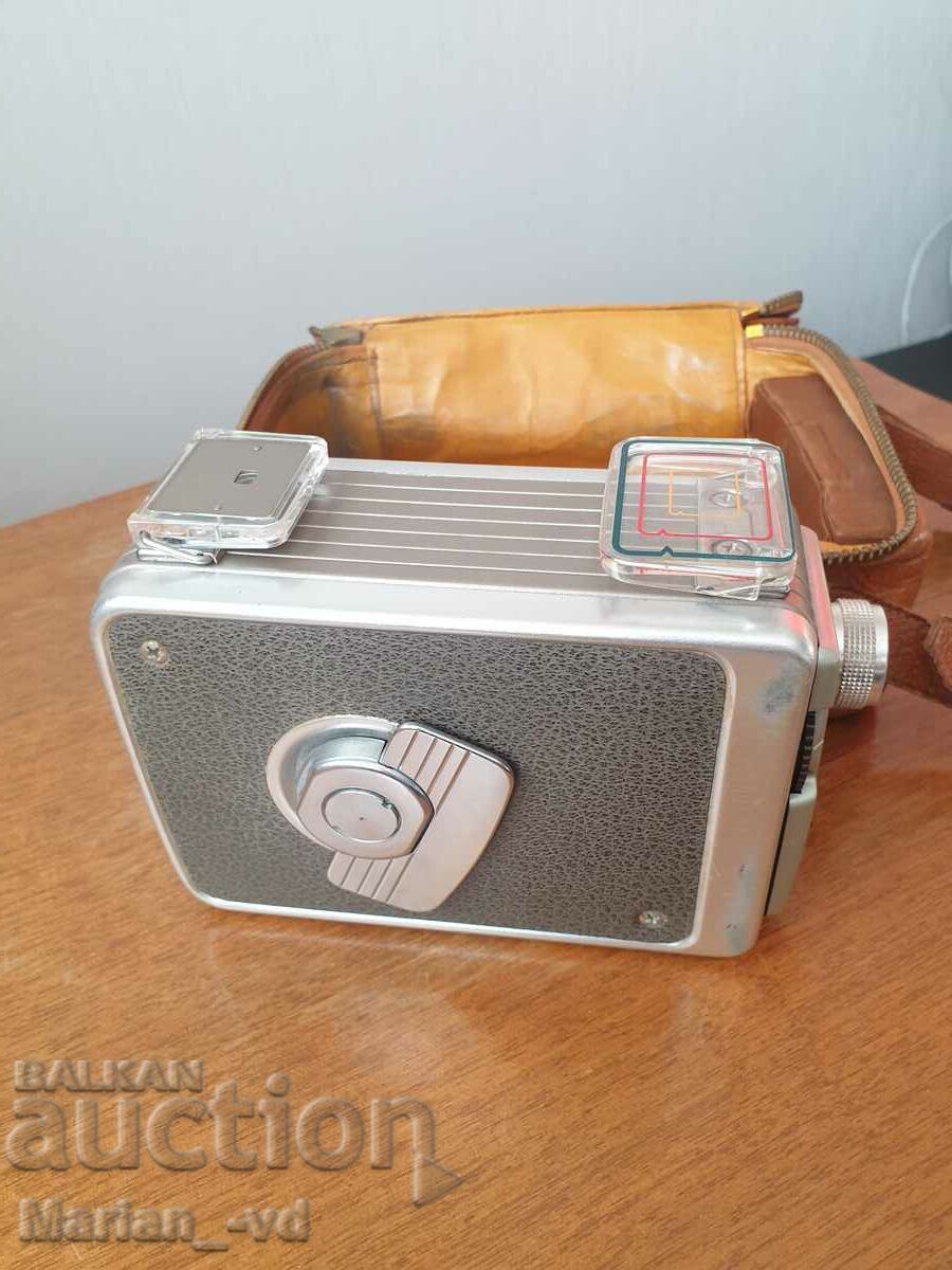 Kodak Brownie 8mm camera with price 70.00 BGN | € 35.79 Kodak Brownie 8mm camera with price 70.00 BGN | € 35.79