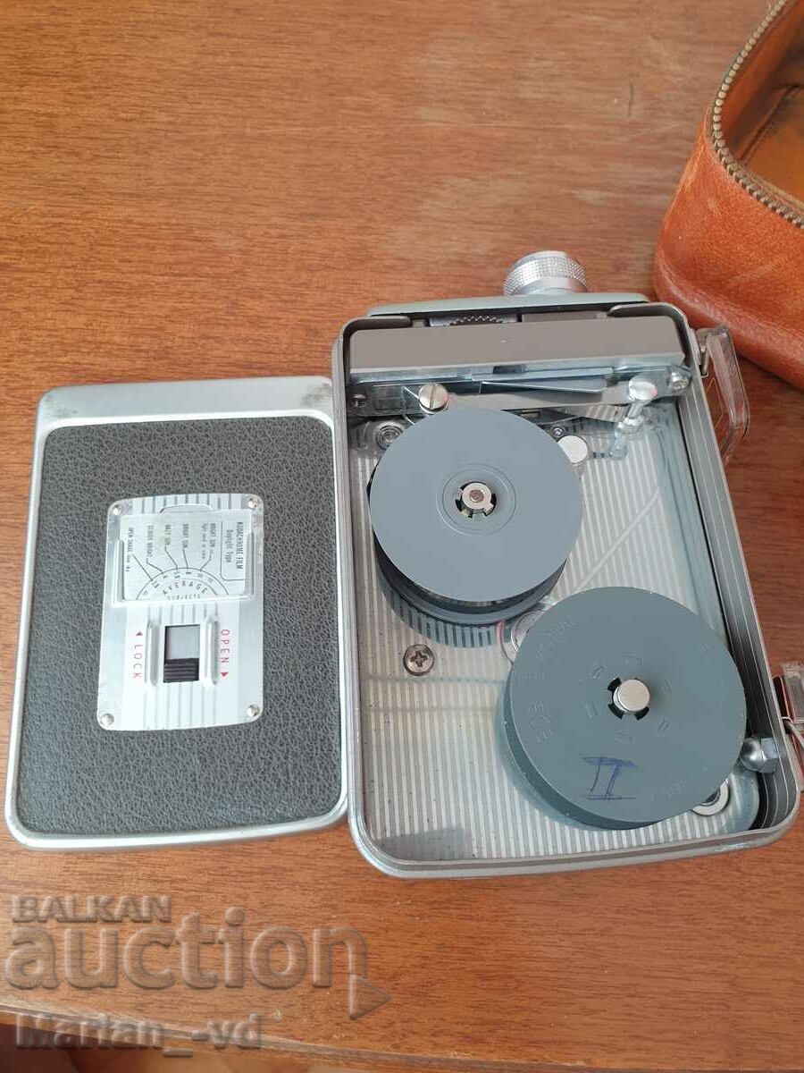 Kodak Brownie 8mm camera - 6 Kodak Brownie 8mm camera - 6