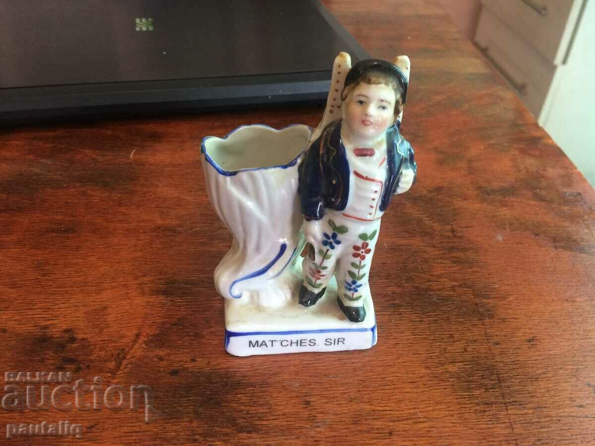 OLD PAINTED PORCELAIN with price 15.00 BGN | € 7.67 OLD PAINTED PORCELAIN with price 15.00 BGN | € 7.67