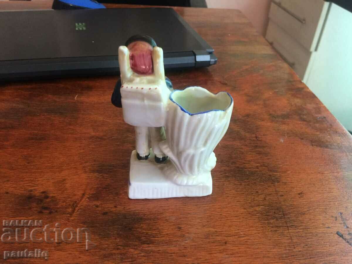 Auction OLD PAINTED PORCELAIN Auction OLD PAINTED PORCELAIN